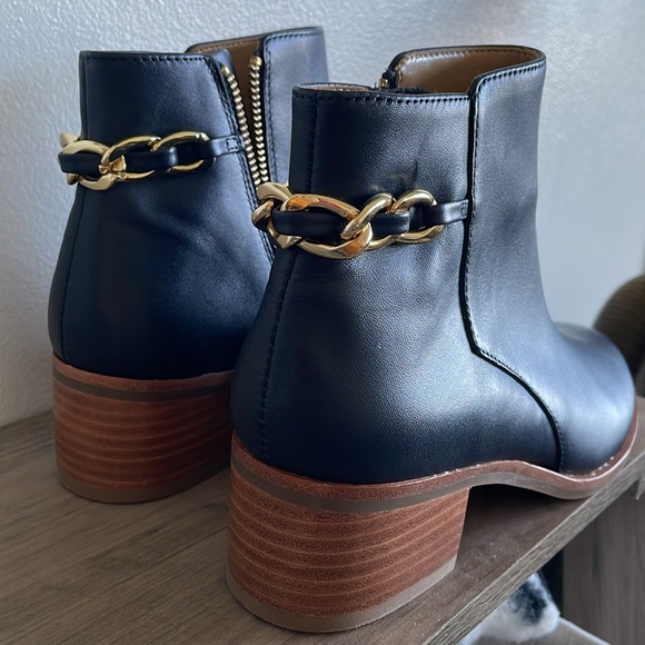 TALBOTS Chic ANKLE BOOT VIA CHAINLINK VACHETTA SIZE 7M Blue Leather superior - Picture 3 of 10